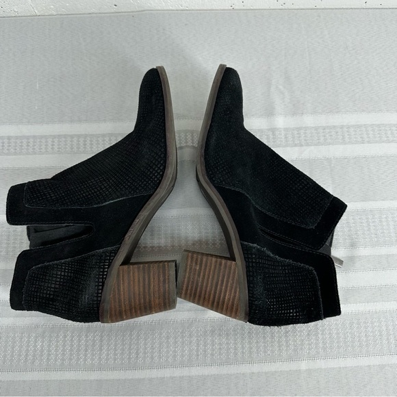 Lucky Brand size 9 Ponic Black Suede Ankle Boots Bootie - Picture 8 of 17